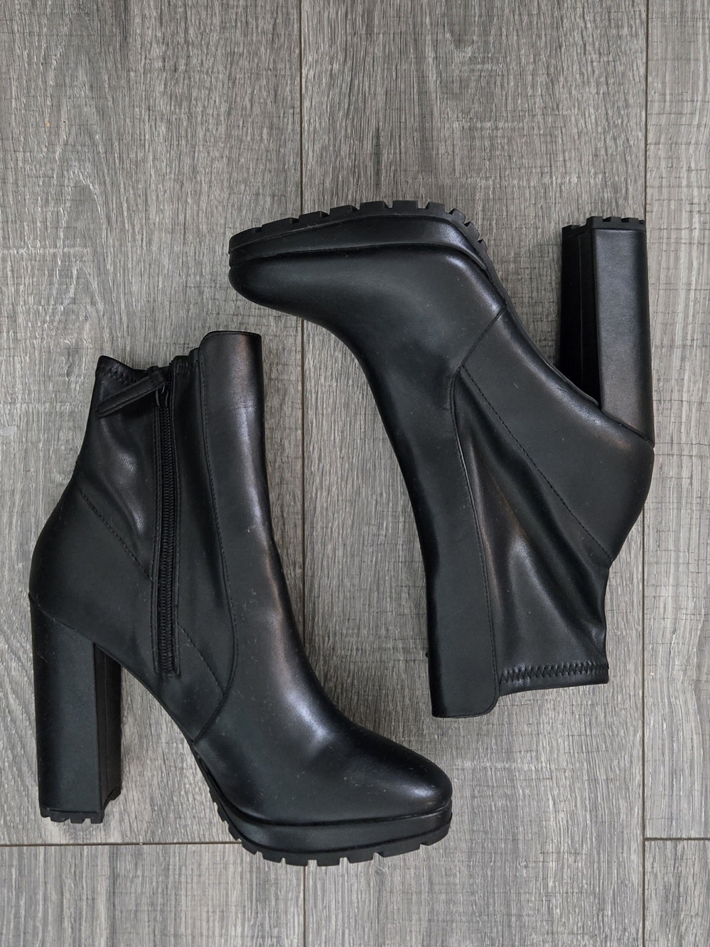 ALDO Black Platform Lug Sole Ankle Boots Block Heel Women’s Size 7.5